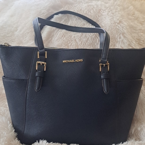 Michael Kors Navy Blue Tote Bag EUC - Picture 1 of 10